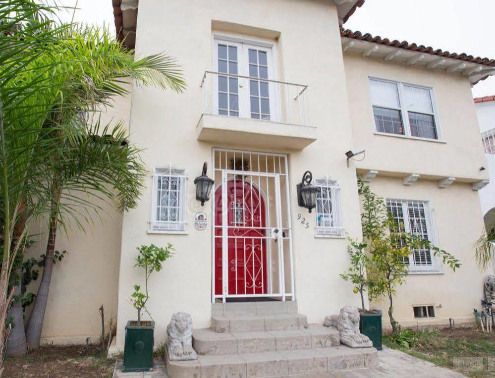 Cinema Suites Bed & Breakfast Hsr19-19-001050 Los Angeles Exterior photo