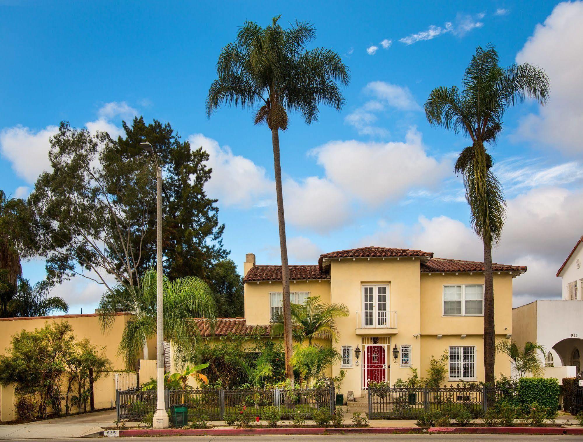 Cinema Suites Bed & Breakfast Hsr19-19-001050 Los Angeles Exterior photo